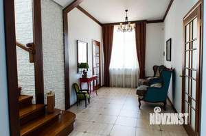 Дом 250м², 3-этажный, на длительный срок,