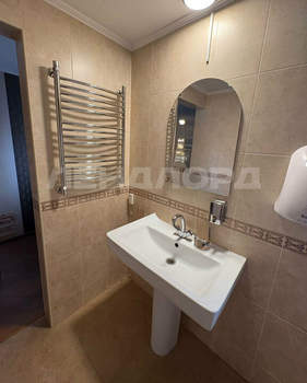 Дом 120м², 3-этажный, на длительный срок,