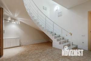 Дом 260м², 3-этажный, посуточно,