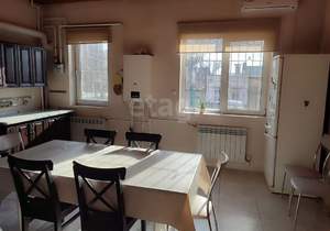 Дом 300м², 2-этажный, на длительный срок,