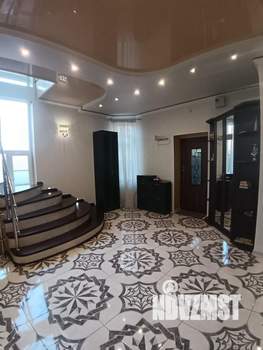 Дом 290м², 3-этажный, на длительный срок,