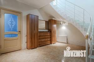 Дом 260м², 3-этажный, посуточно,