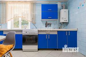 Дом 100м², 2-этажный, на длительный срок,