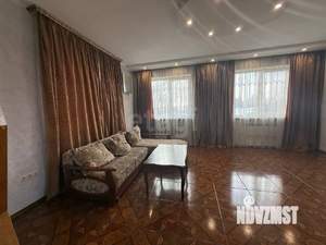 Дом 180м², 3-этажный, на длительный срок,