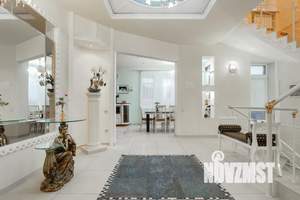 Дом 260м², 3-этажный, посуточно,