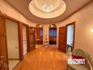 Дом 200м², 2-этажный, на длительный срок,