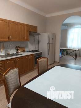 Дом 230м², 3-этажный, посуточно,