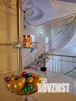 Дом 260м², 3-этажный, посуточно,