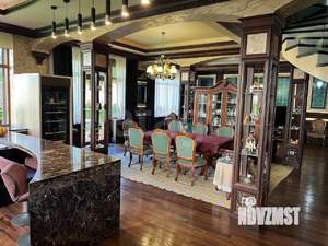 Дом 486м², 3-этажный, на длительный срок,