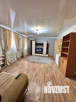 Дом 80м², 2-этажный, на длительный срок,