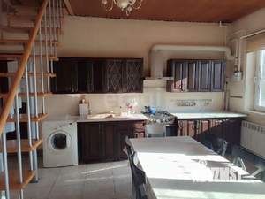 Дом 300м², 2-этажный, на длительный срок,