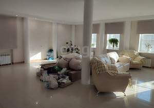 Дом 300м², 2-этажный, на длительный срок,