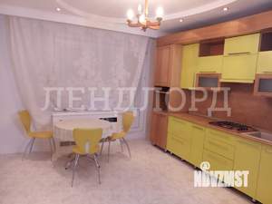 Дом 460м², 3-этажный, на длительный срок,