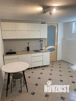 Дом 60м², 3-этажный, на длительный срок,