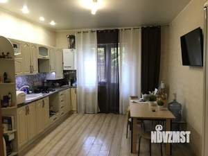 Дом 65м², 2-этажный, на длительный срок,