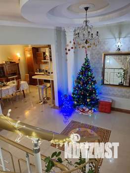 Дом 260м², 3-этажный, посуточно,