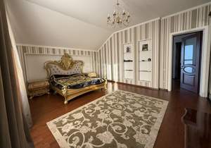 Дом 310м², 3-этажный, участок 5 сот.