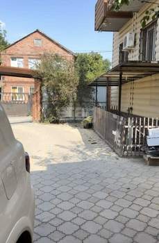 Дом 550м², 3-этажный, участок 5 сот.