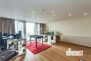 Дом 250м², 4-этажный, участок 4 сот.