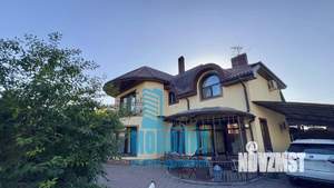 Дом 220м², 2-этажный, участок 7 сот.