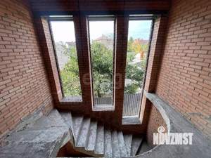 Дом 270м², 3-этажный, участок 4 сот.