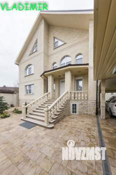 Дом 600м², 3-этажный, участок 6 сот.