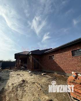 Дом 184м², 1-этажный, участок 6 сот.