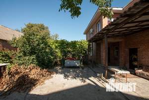 Дом 164м², 2-этажный, участок 6 сот.