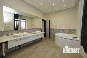 Дом 300м², 3-этажный, участок 5 сот.