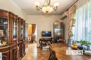 Дом 570м², 4-этажный, участок 19 сот.