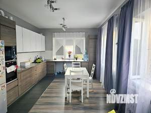 Дом 231м², 2-этажный, участок 5 сот.