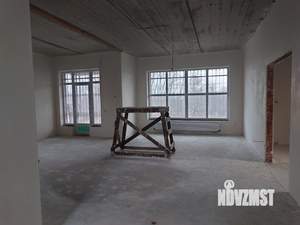 Дом 356м², 3-этажный, участок 5 сот.