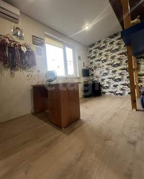 Дом 250м², 3-этажный, участок 6 сот.