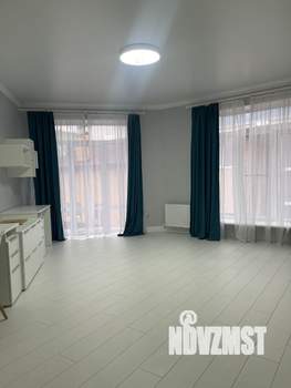 Дом 300м², 2-этажный, участок 6 сот.