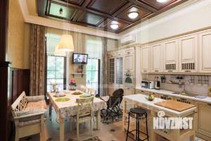 Дом 500м², 2-этажный, участок 8 сот.