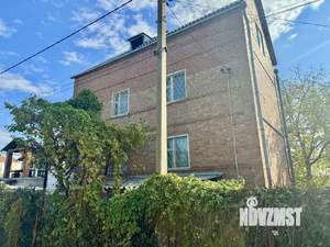 Дача 300м², 3-этажный, участок 6 сот.