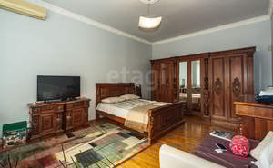 Дом 500м², 4-этажный, участок 5 сот.