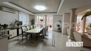 Дом 506м², 3-этажный, участок 7 сот.