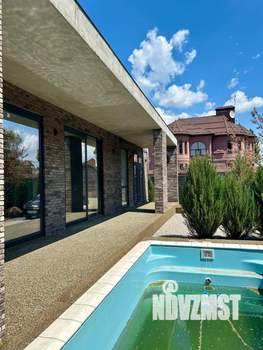 Дом 270м², 2-этажный, участок 4 сот.