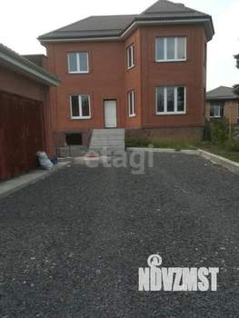 Дом 215м², 2-этажный, участок 8 сот.