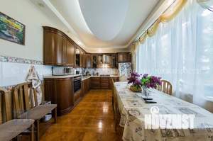 Коттедж 448м², 2-этажный, участок 6 сот.