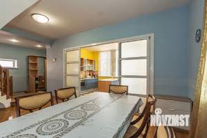 Дом 302м², 2-этажный, участок 5 сот.