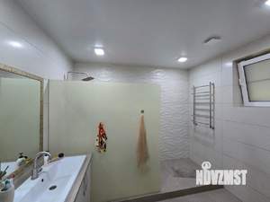 Дом 250м², 2-этажный, участок 8 сот.