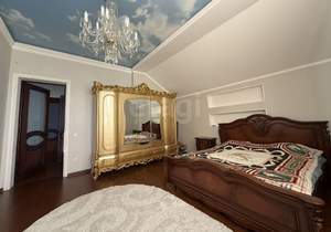 Дом 310м², 3-этажный, участок 5 сот.