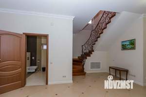 Дом 264м², 2-этажный, участок 3 сот.