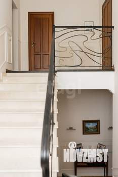 Дом 571м², 3-этажный, участок 7 сот.