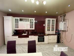 Дом 246м², 2-этажный, участок 3 сот.