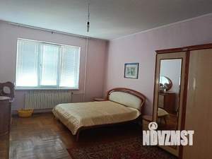 Дом 500м², 4-этажный, участок 5 сот.