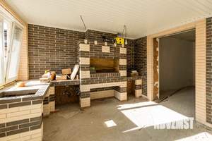 Дом 320м², 2-этажный, участок 4 сот.