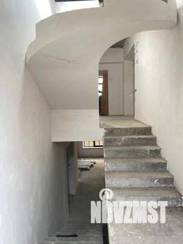 Коттедж 472м², 3-этажный, участок 7 сот.